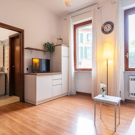 Casa Blu Flexyrent Apartment Wifi - No Ac มิลาน ภายนอก รูปภาพ