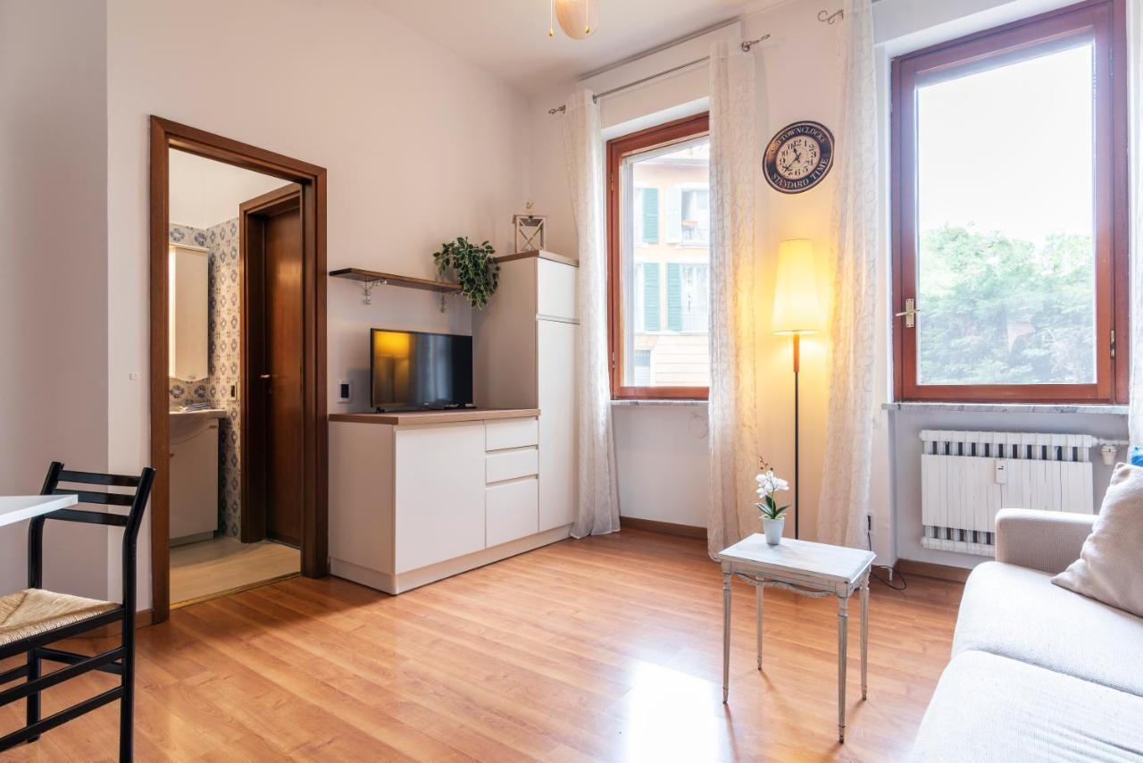 Casa Blu Flexyrent Apartment Wifi - No Ac มิลาน ภายนอก รูปภาพ