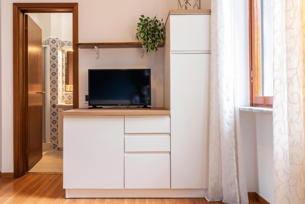 Casa Blu Flexyrent Apartment Wifi - No Ac มิลาน ภายนอก รูปภาพ